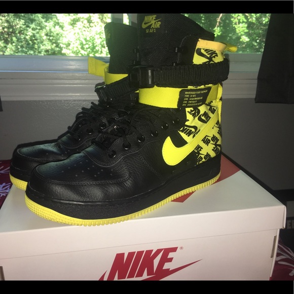 Men’s 10. AIRFORCE1 SF1. Nike high tops - Picture 1 of 4